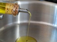 نباید روغن زیتون را داغ کرد!