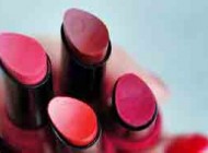 رژلب از چه چیزی ساخته شده است؟