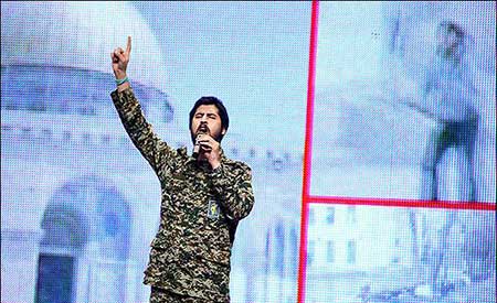 حامد زمانی درلباس پلنگی باموتورسنگین و لوکس + عکس