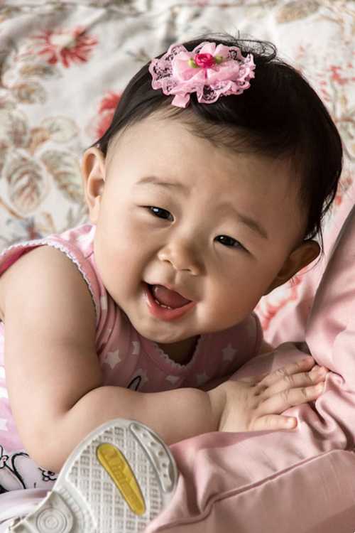 عکس های دوست داشتنی و زیبا از کودکان و نوزادان دختر