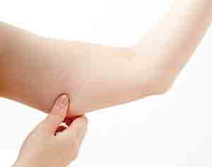 افتادگی بازو را با این حرکات بهبود ببخشید! افتادگی بازو را با این حرکات بهبود ببخشید!