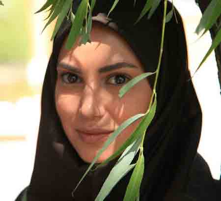 بیوگرافی و عکس های معصومه بافنده بازیگر سریال زخم