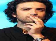 دختر بنیامین بهادری در آغوش مادرش + عکس