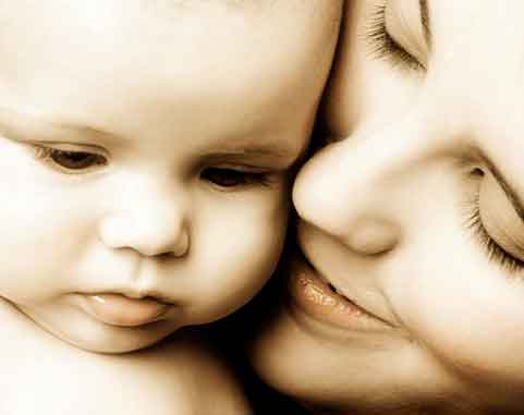 چگونه و با چه شیوه ای با نوزادان حرف بزنیم؟