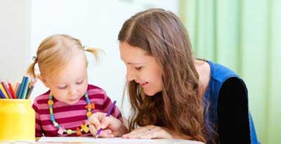 اگر برای بچه پرستار می گیرید به این نکات دقت کنید