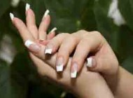 روشهای کاشت ناخن: پودری، ژله ای یا قالبی