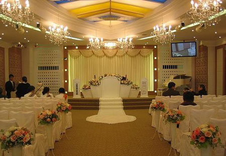 چیدمان و تزیینات جایگاه عروس و داماد در سال2015