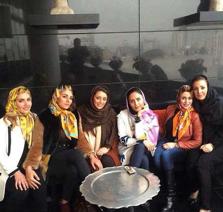 عکس جدید دورهمی الناز شاکردوست با دوستانش