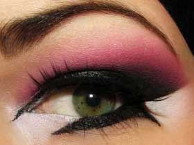 آرایش جدید و متنوع صورت به رنگ بنفش