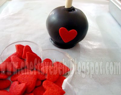 آموزش درست کردن کیک شکلاتی عاشقانه