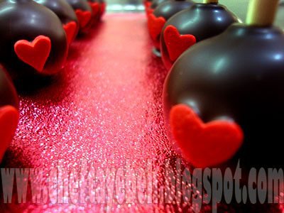 آموزش درست کردن کیک شکلاتی عاشقانه