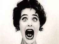 بستن بیضه سربازان با طناب برای آموزش رزمی(عکس)