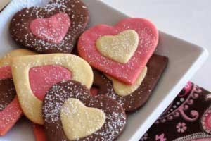 شیرینی های قلبی برای روز عشق