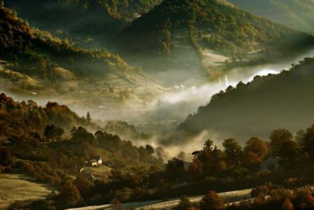 عکس های دیدنی و طبیعی از طلوع زیبای خورشید