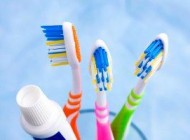 خطاها و اشتباهات رایج در مسواک زدن