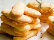 چگونه شیرینی شکری خوشمزه برای عید درست کنیم؟