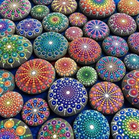 نقاشی های خلاقانه و زیبا روی سنگ های صاف