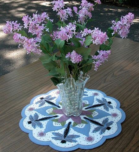 عکس مدل های سنتی و زیبا رومیزی از جنس نمدی