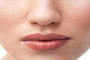 خطوط خنده روی صورت را چگونه محو کنیم؟ خطوط خنده روی صورت را چگونه محو کنیم؟