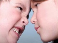 چرا بعضی از كودكان مهد كودكی پرخاشگر می‌شوند؟