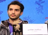 عکس سلفی ساعد سهیلی میان 17 دختر دبیرستانی