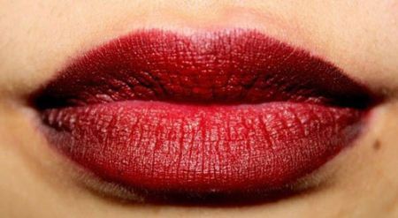 تصاویر بهترین لب های آرایش شده با رنگ بندی شاد