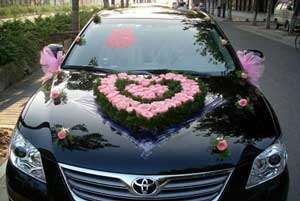 مدلهای گل آرایی و تزیین ماشین عروس سال 2019