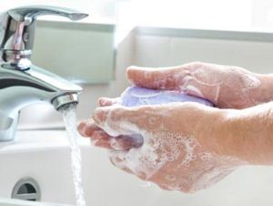 خطرات صابون‌ ضد باکتری برای سلامت پوست