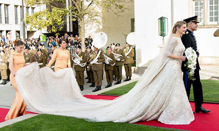 طراحان لباس 15 شاهزاده خانم زیبا در جهان + تصاویر