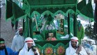 عکسهایی عجیب حضور یک جن و سپاه اجنه در تعزیه