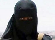 جلاد زن داعشی گوشت دست یک انسان را خورد