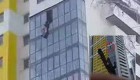 عکس های سقوط آزاد مردی از ساختمان بلند