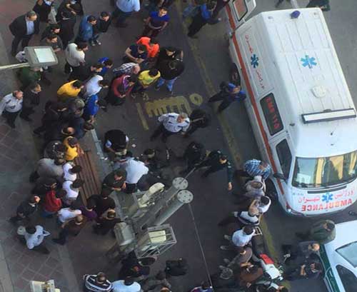 خودکشی و سقوط مرد 30 ساله در پاساژ تهران + عکس