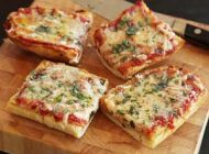 طرز تهیه پیتزا یک نفره خوشمزه با نان ساندویچی