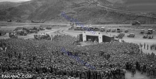 کنسرت زیباترین زن خواننده برای هزاران سرباز (تصاویر)