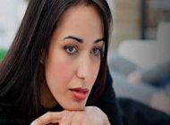 نشانه های عاشق شدن دختران و زنان