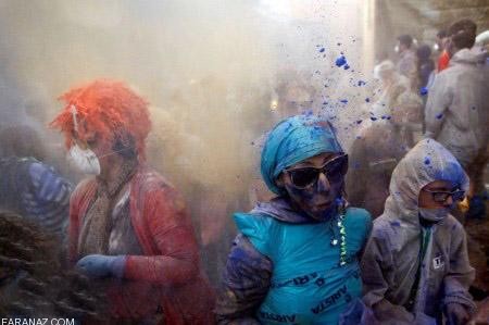 جشنواره پودرهای رنگی در یونان + تصاویر