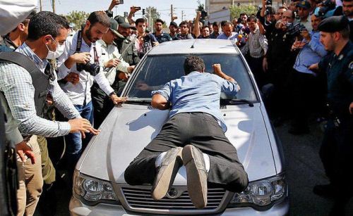 بازسازی ربودن بنیتا در حضور پلیس و بازیگری پدر بنیتا