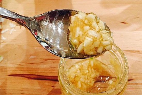 درمان شوره سر به روش سنتی و گیاهی بدون استفاده از دارو شیمیایی