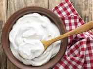 چگونه یک ماست خانگی درست کنیم؟