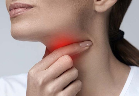 علت های سوزش گلو و راهکاری درمانی آن