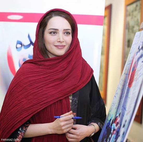 تیپ و استایل جنجالی بهنوش طباطبایی با آرایش غلیظ در اکران رد خون