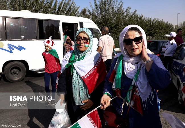 عکس های زنان در ورزشگاه آزادی + عکس سارا و نیکا در ورزشگاه آزادی