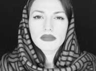 بازداشت شدن خواهر امیرتتلو به جرم خوانندگی + عکس